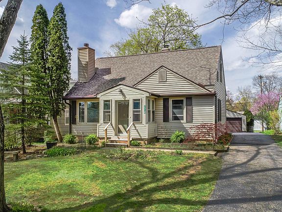 3rd image of 274 Loveman Ave
