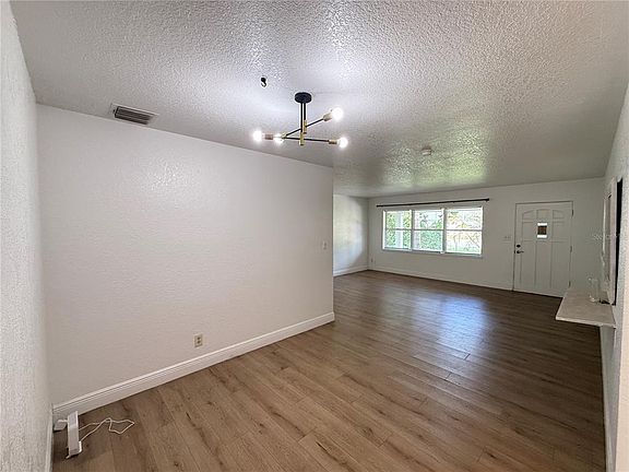 5th image of 524 N Lakemont Ave