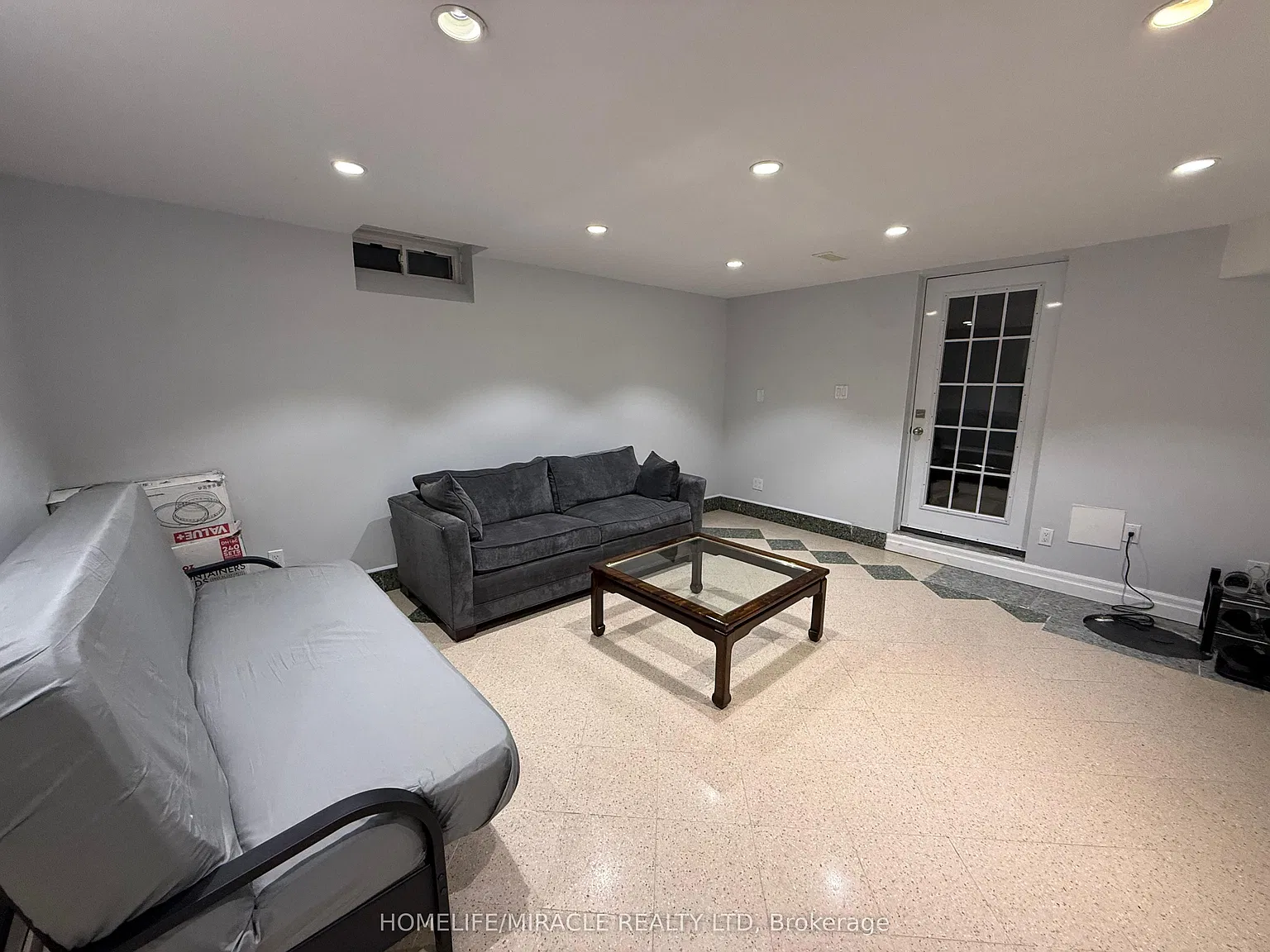 2 bed, $1,900 — Photo 1
