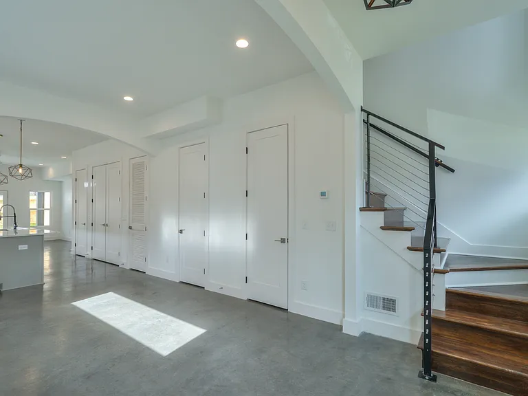 2411A Middle St — Photo 3