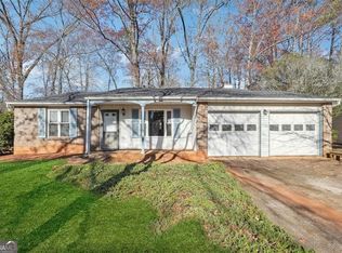 360 Hembree Forest Cir, Roswell, GA 30076