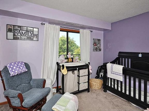3rd image of 35 S Baybrook Dr Unit 414