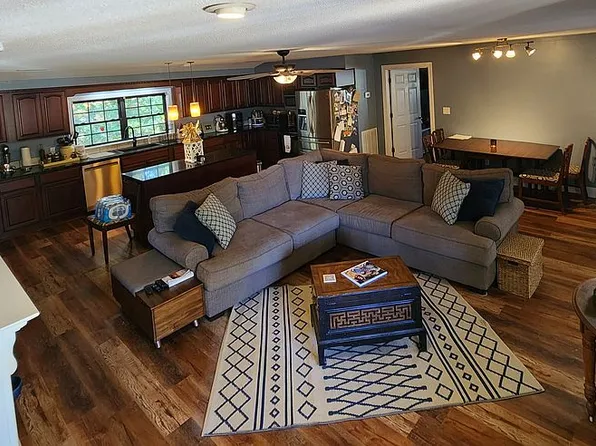 353 County Road 512, Corinth, MS 38834