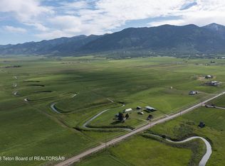 10 Grace Ln, Freedom, WY 83120