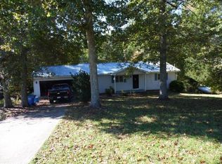 1580 Beaver Lake Rd, Lawrenceburg, KY 40342