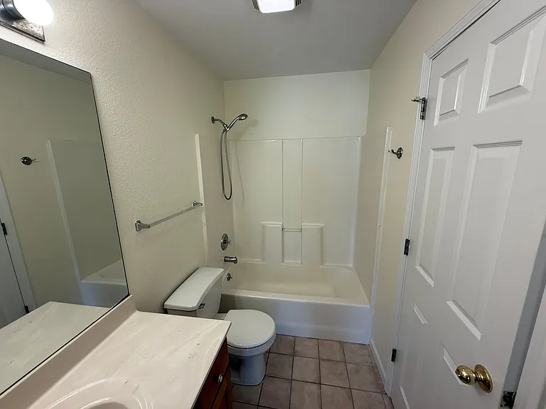 1326 N Frideriki Dr — Photo 13