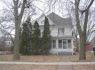 22 N Yale St, Vermillion, SD 57069