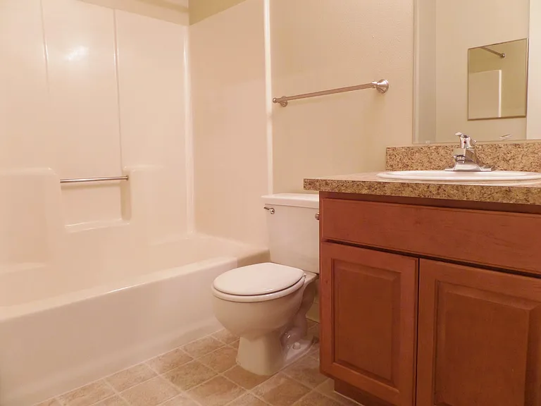 Fieldstone Apartments — Photo 28