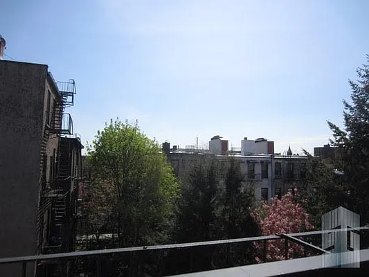 Rented by Skyline Group Real Estate | media 2