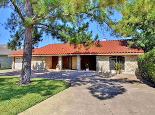 104 Turkey Run, Meadowlakes, TX 78654