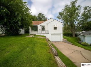 4114 N 53rd St, Omaha, NE 68104