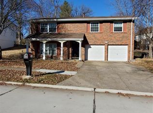 594 Bridgebend Rd, Ballwin, MO 63021