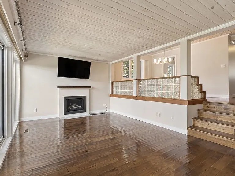1056 Lillooet Rd — Photo 3