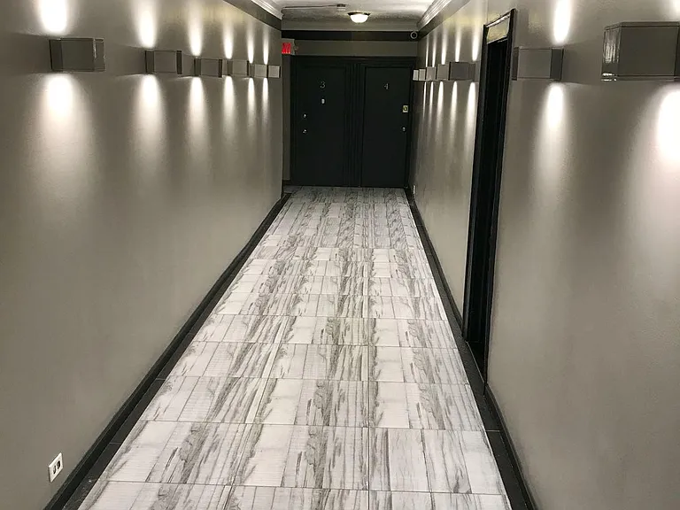 492 Park Ave #13 — Photo 16
