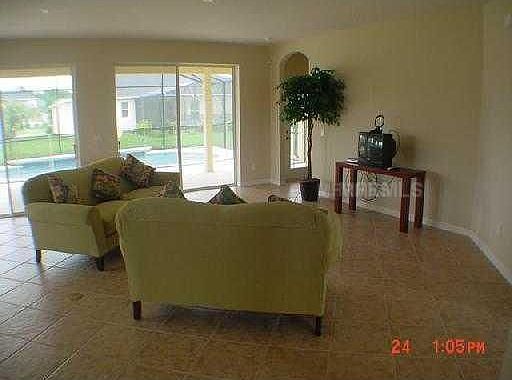 3rd image of 4948 Oakway Dr