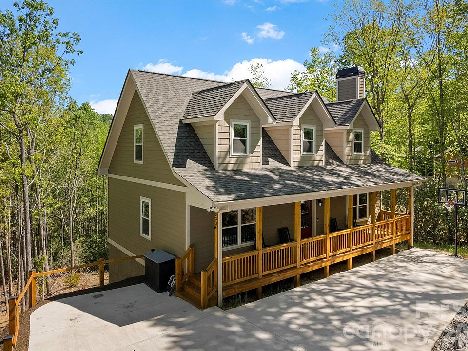 1st image of 233 Arcadia Falls Way