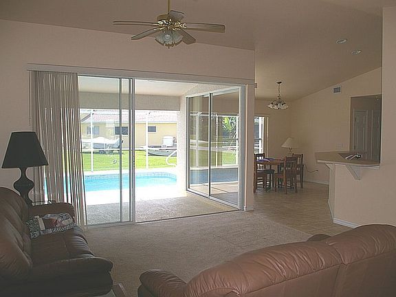 3rd image of 4329 SW 20th Pl
