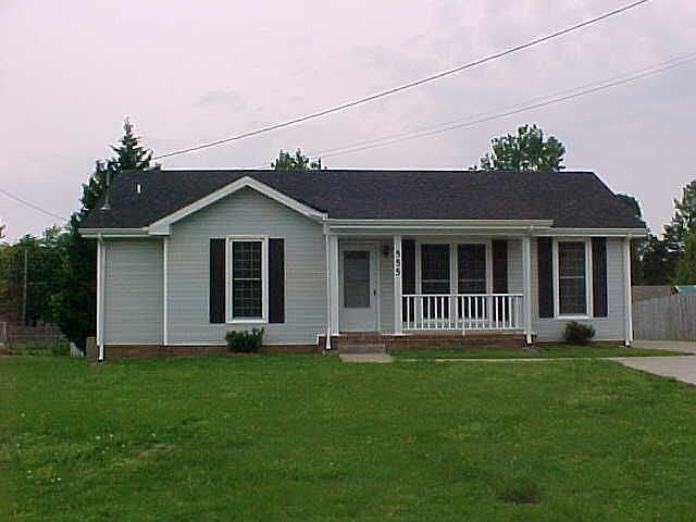 1st image of 555 Lorie Ln