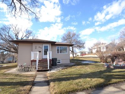 811 5th Ave NW, Mandan, ND, 58554