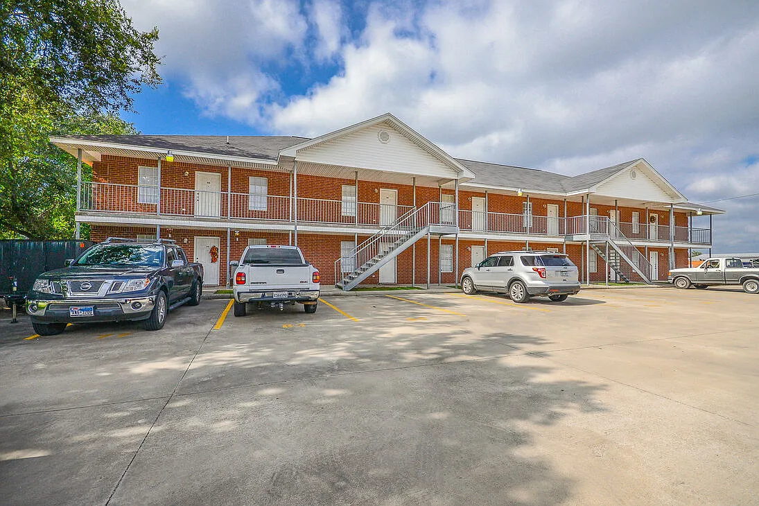Spurlock North Apartments — Photo 3