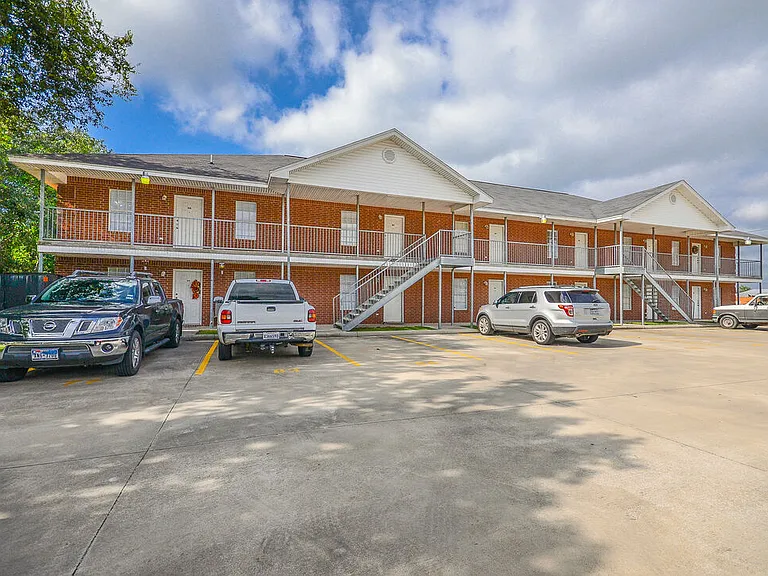 Spurlock North Apartments — Photo 3