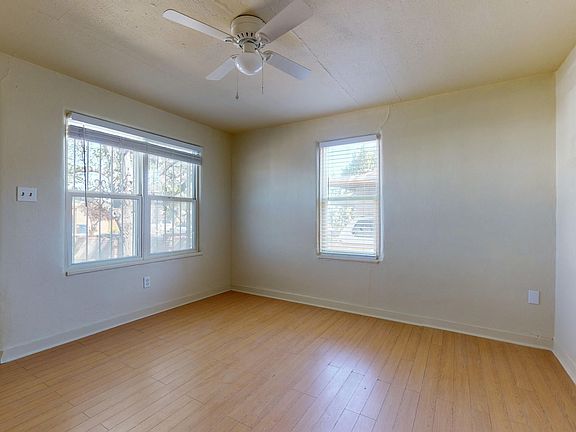 3rd image of 404 Alcazar St NE