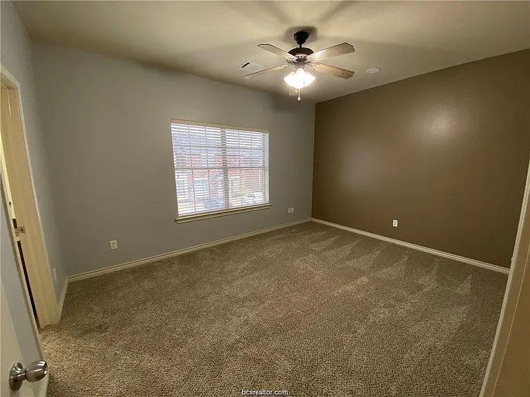 212 Forest Dr — Photo 18