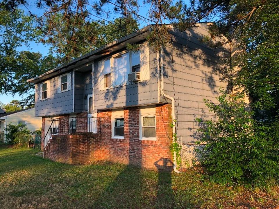 2nd image of 206 Manahawkin Trl