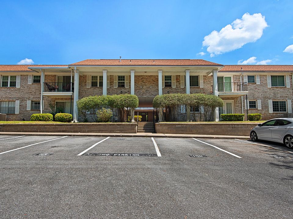 1st image of 110 Country Club Dr #110
