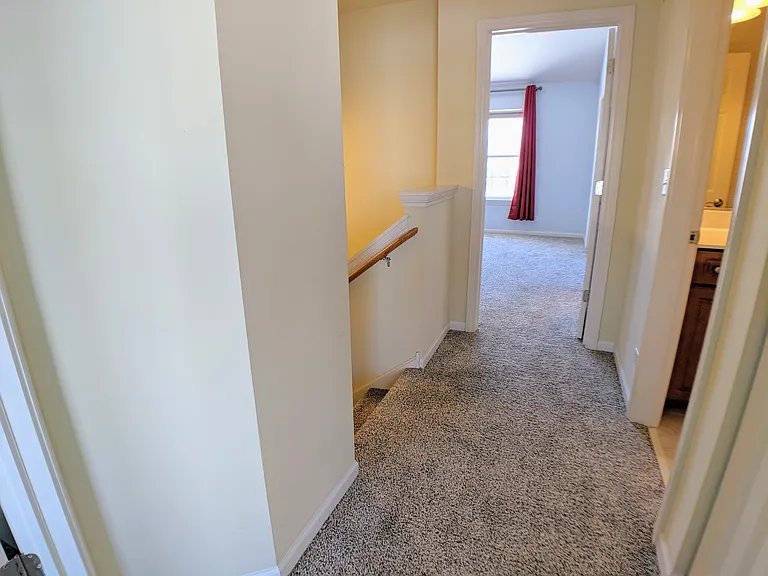 385 Bradbury Ln — Photo 11
