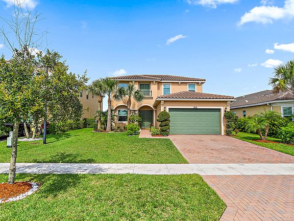 2nd image of 3012 Strada Ct