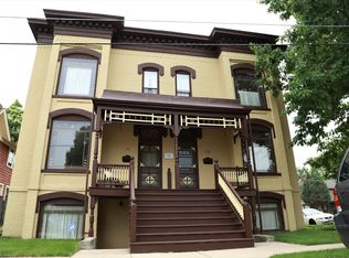 71 Park Row #73, Elgin, IL 60120