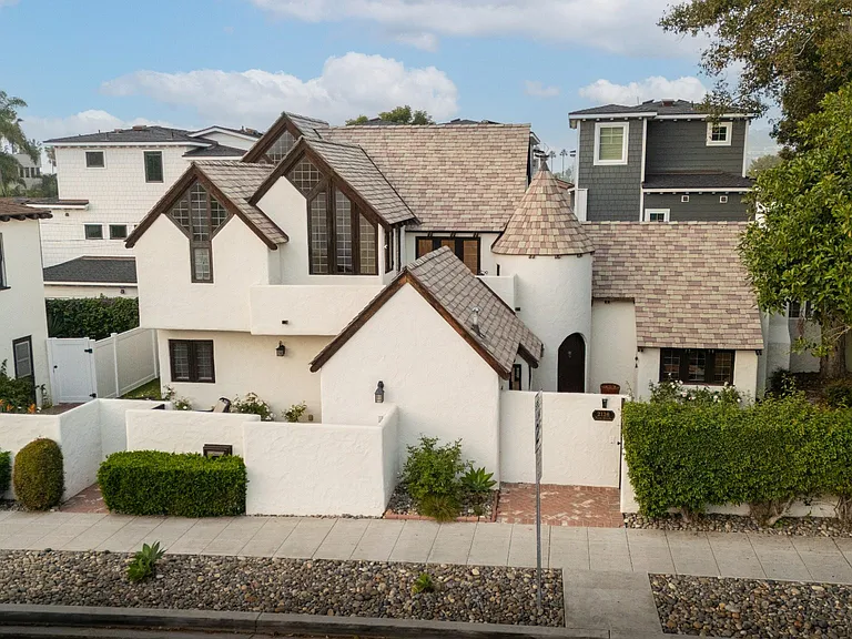 2134-36 Paseo Dorado — Photo 79
