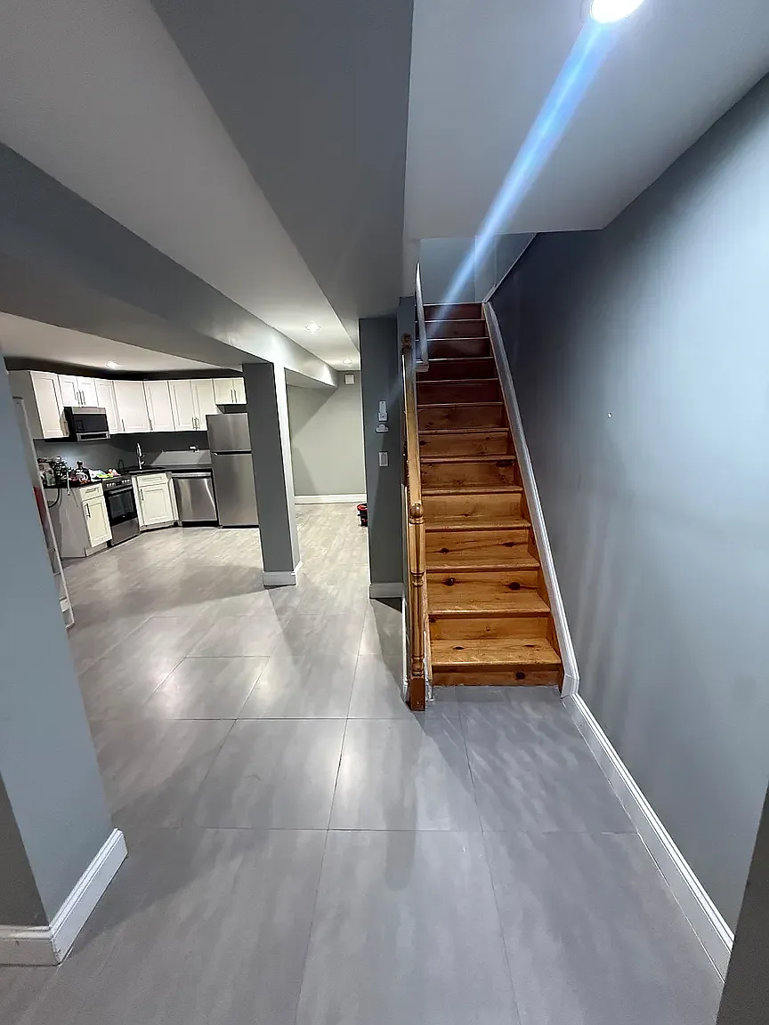 465 Elton Street — Photo 1