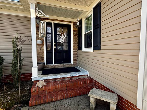 3rd image of 1689 Amelia Church Rd