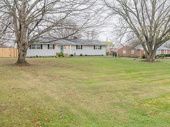 3rd image of 119 Fairview Dr