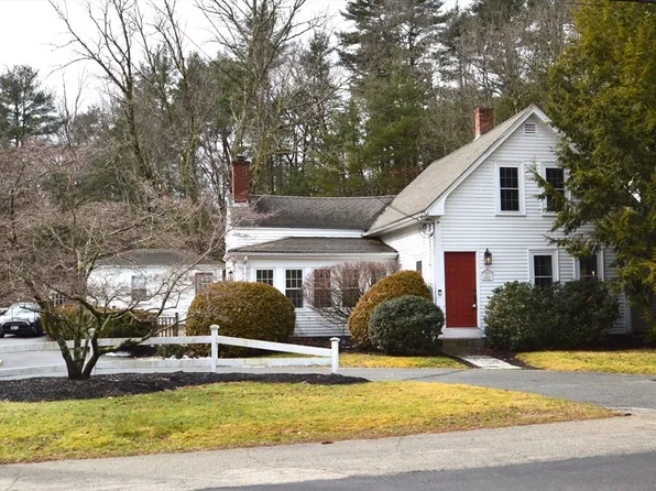 36 West St, Foxboro, MA 02035