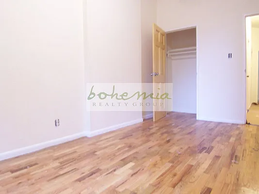 Rented by Bohemia Realty Group | media 34