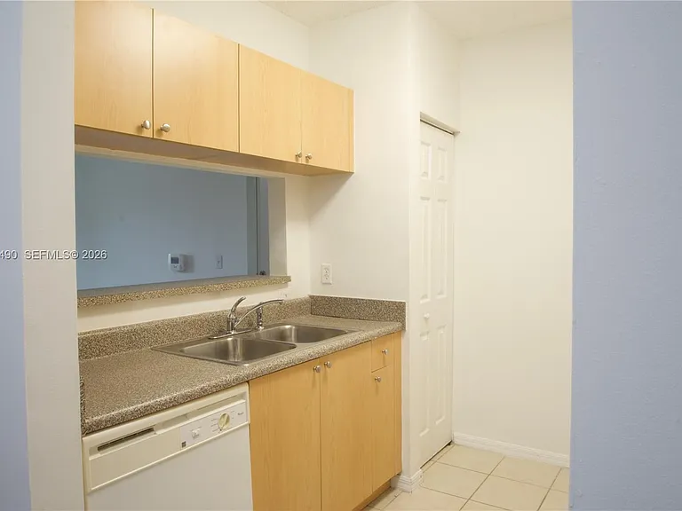 2440 E Preserve Way #102 — Photo 13