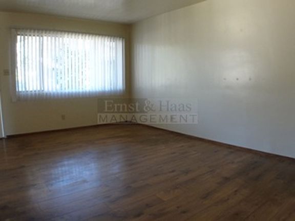 3rd image of 1139 Junipero Ave #A