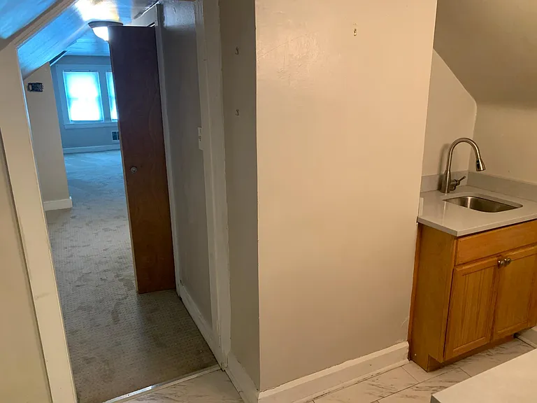 3327 Clarendon Rd #3 — Photo 12