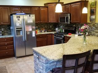 114 Oak Valley Dr, Goodfield, IL