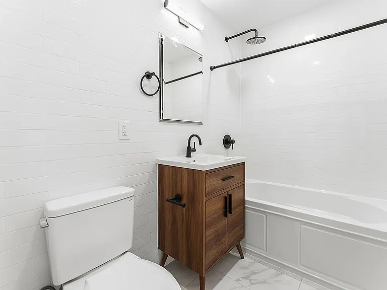 560 Court St #2 — Photo 8