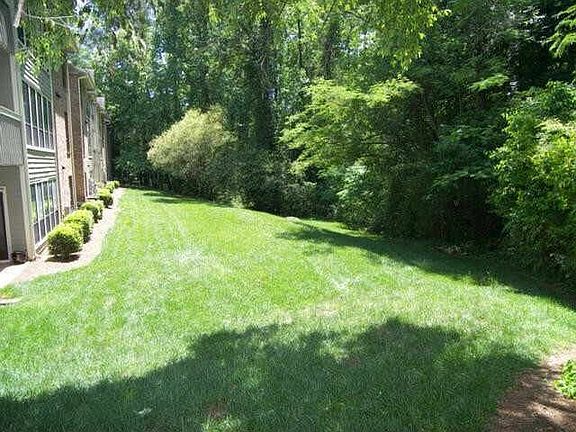 only building with back yard