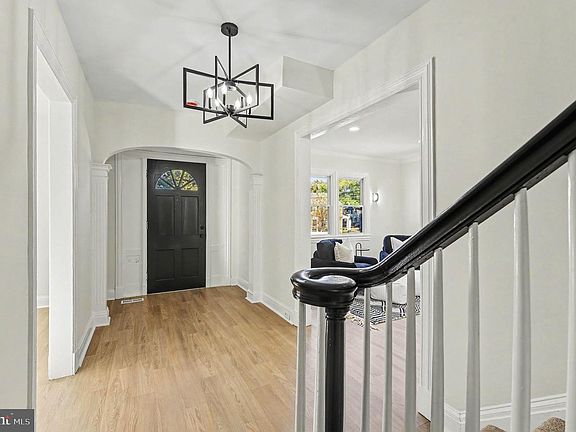 4th image of 3205 Dorchester Rd