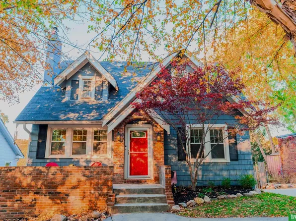 2210 N 51st St, Omaha, NE 68104