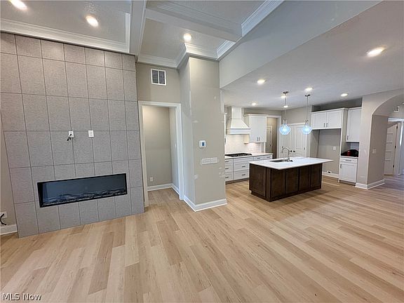 3rd image of 4131 Averi Ln