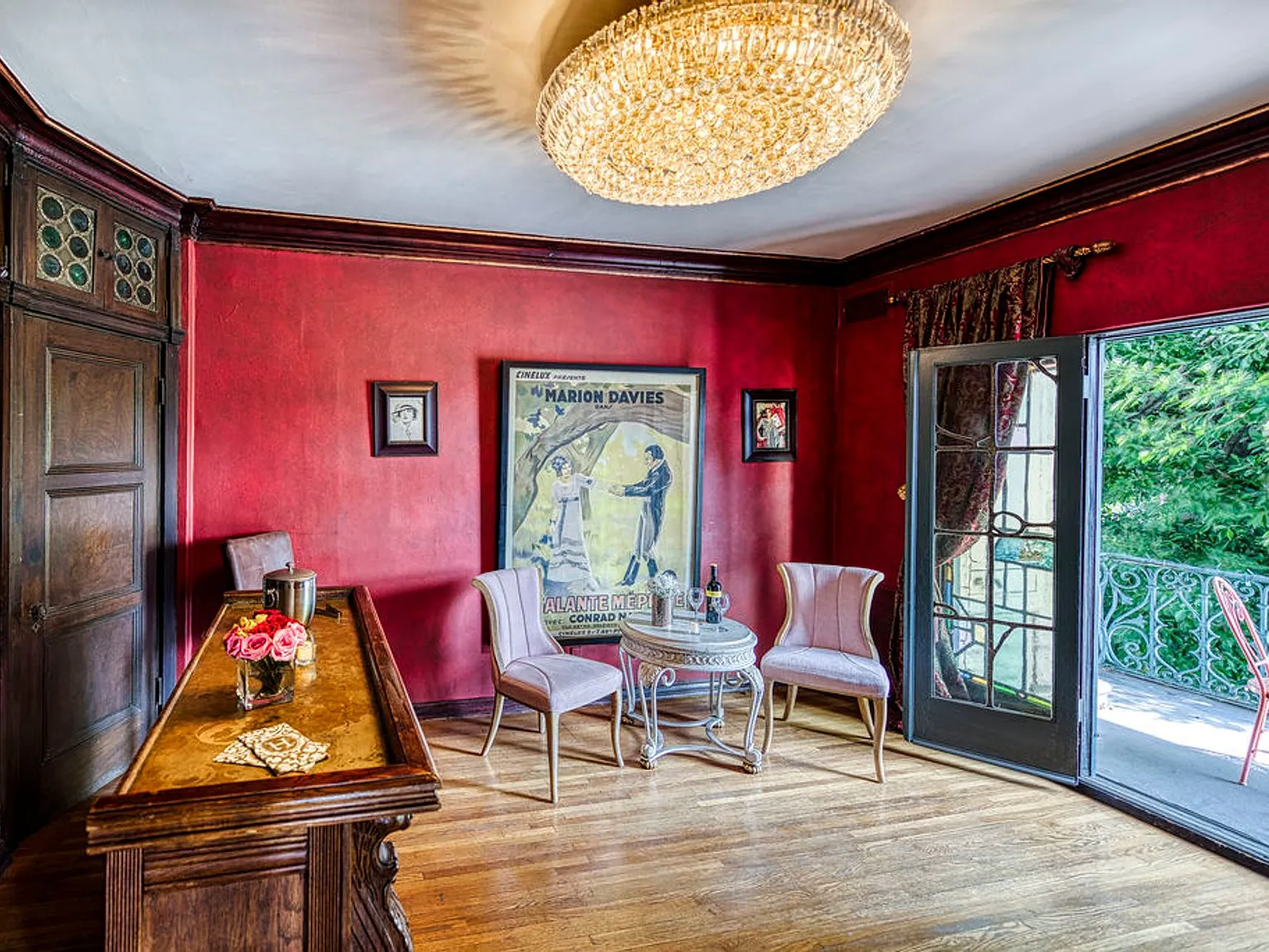 Los Altos A Legendary Residence at 4121 Wilshire Blvd — Photo 4