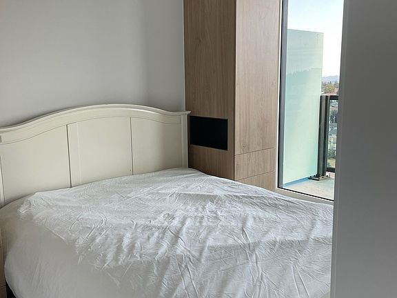 3rd image of 5058 Joyce St #1505