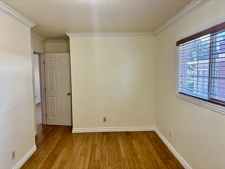 3107 82nd Ave — Photo 23